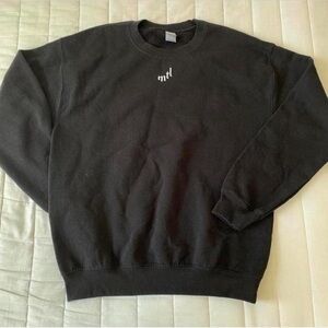 Gildan Men's Black Crewneck Sweater